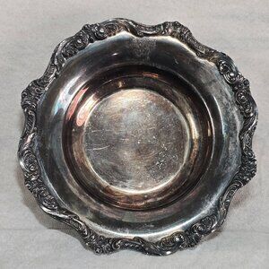Antique Poole Silver Co Old English 5004 Silverplate Candy Dish trinket jewelry